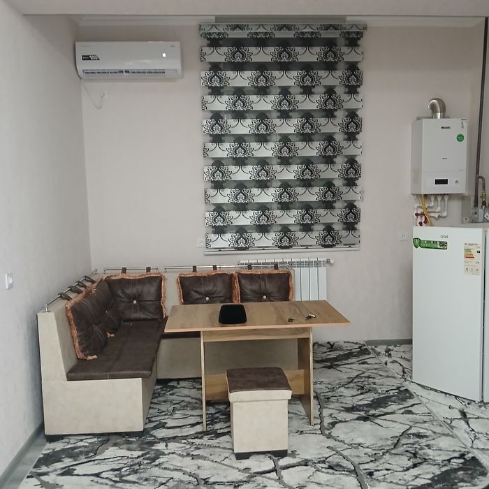 Jizzax Turon bank  ruparasida uzoq mudatli ijara 2 xonali 75kv