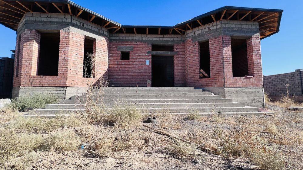 Үй сатылады толық бітпеген