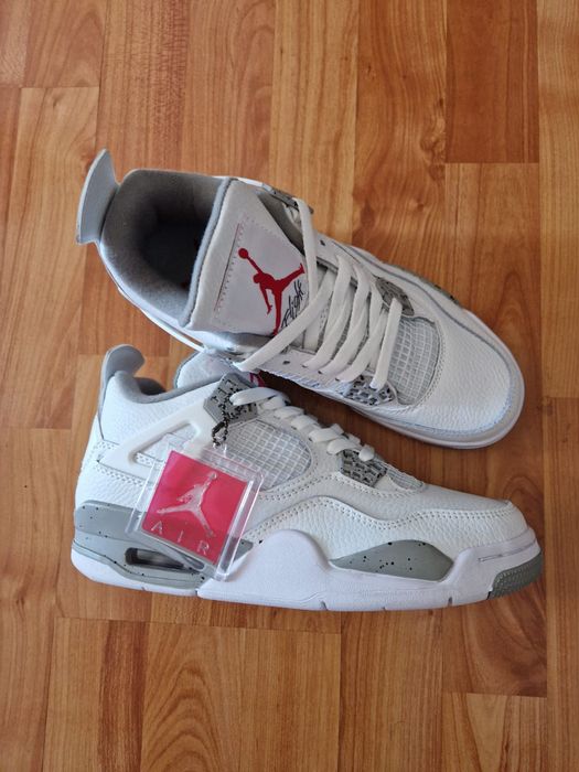 Adidași Jordan 4 oreo