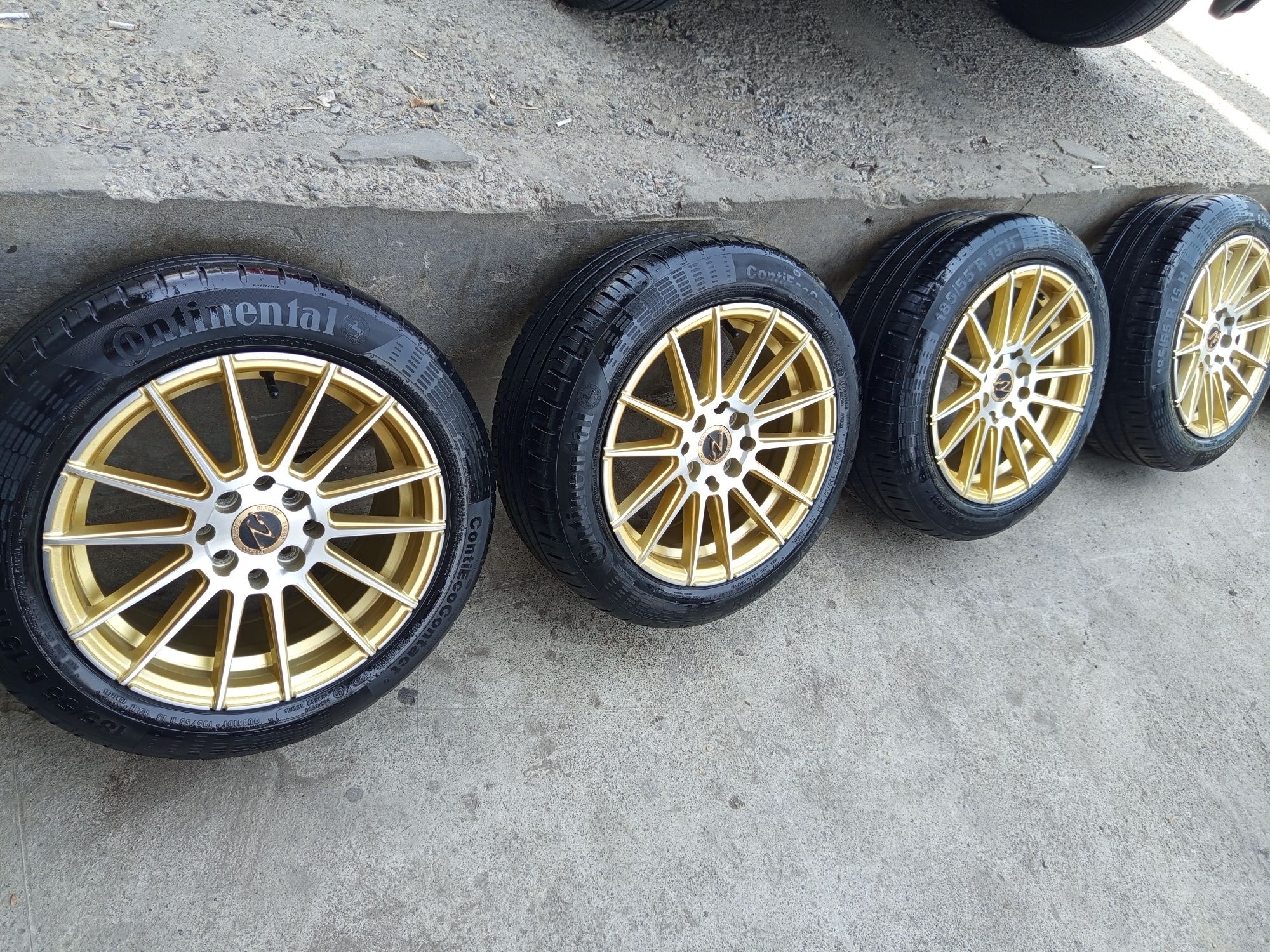 15 R universal BMW madel