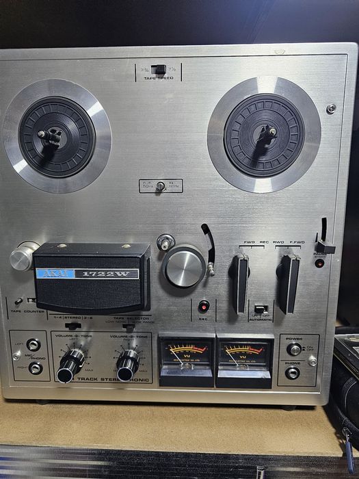Magnetofon Akai 1722 W