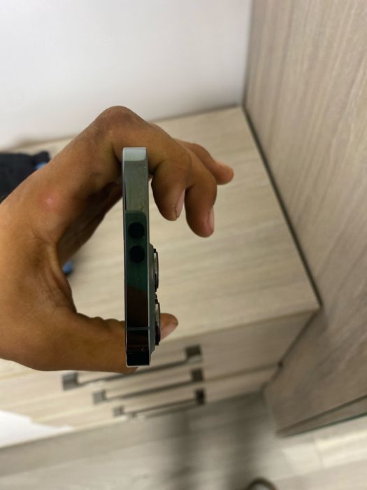 Vand iphone 13 pro nou urgent