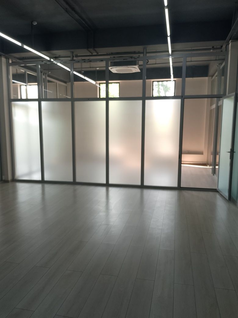 Хамза метро 85м²-95м² 2этаж 4кабинета  вторая линия Юр адрес