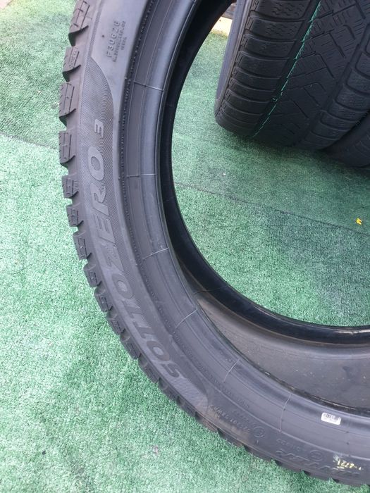 255.35.19 2x Pirelli