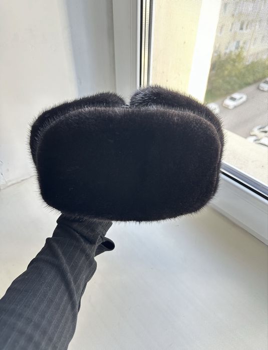 Новая норковая шапка-ушанка (Россия)