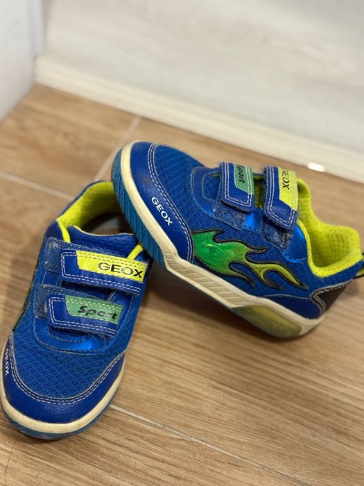 Маратонки geox 27 номер