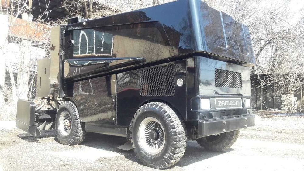 Аренда ледоуборочного комбайна Zamboni