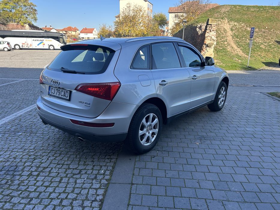 Audi Q5 an 2010 ..3.0doesel sline