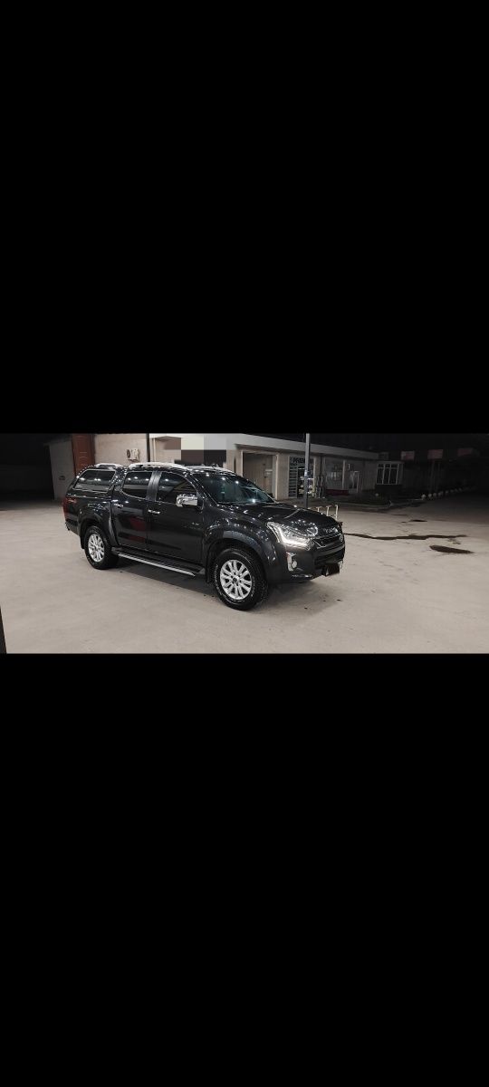Продаётся Isuzu dimax lrbis