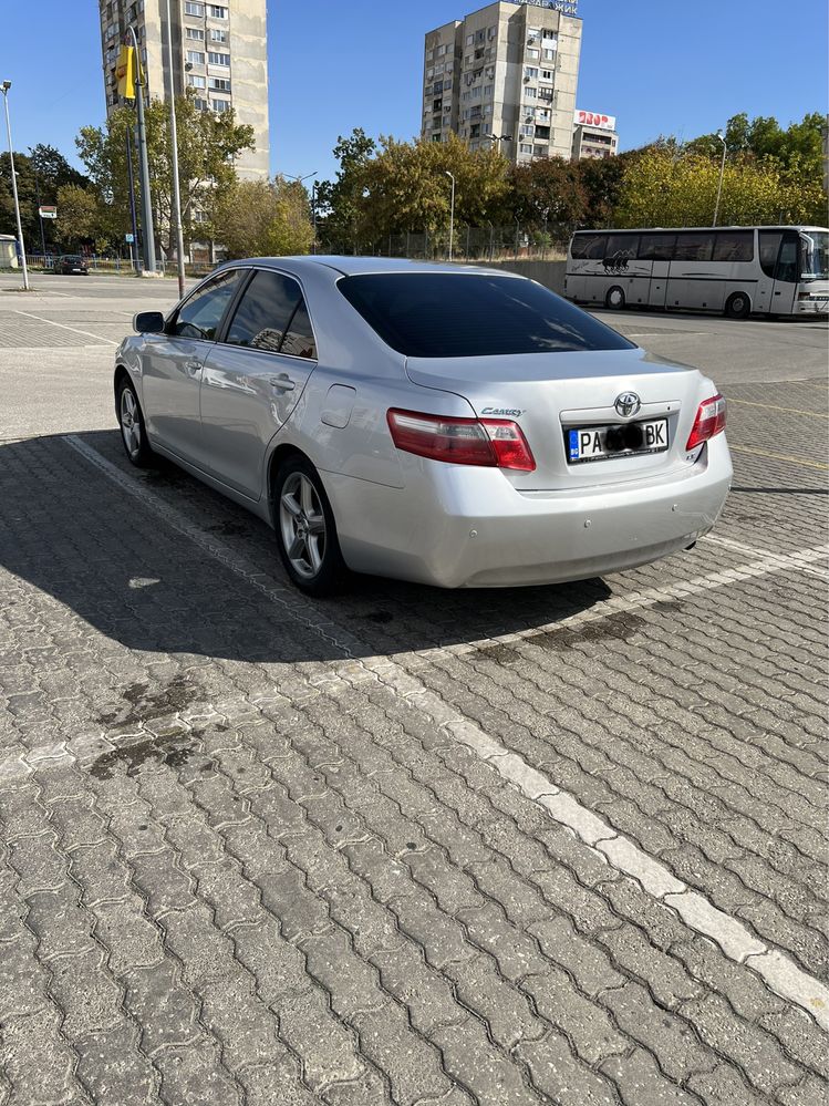 Toyota Camry 2.4 бензин