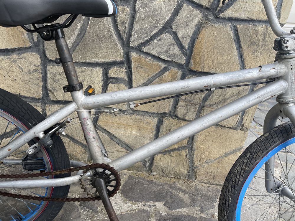 Bicicleta Bmx foaie și pinion mic roti 20”