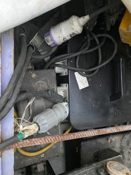 Transformatoare 220v/42v și cabluri