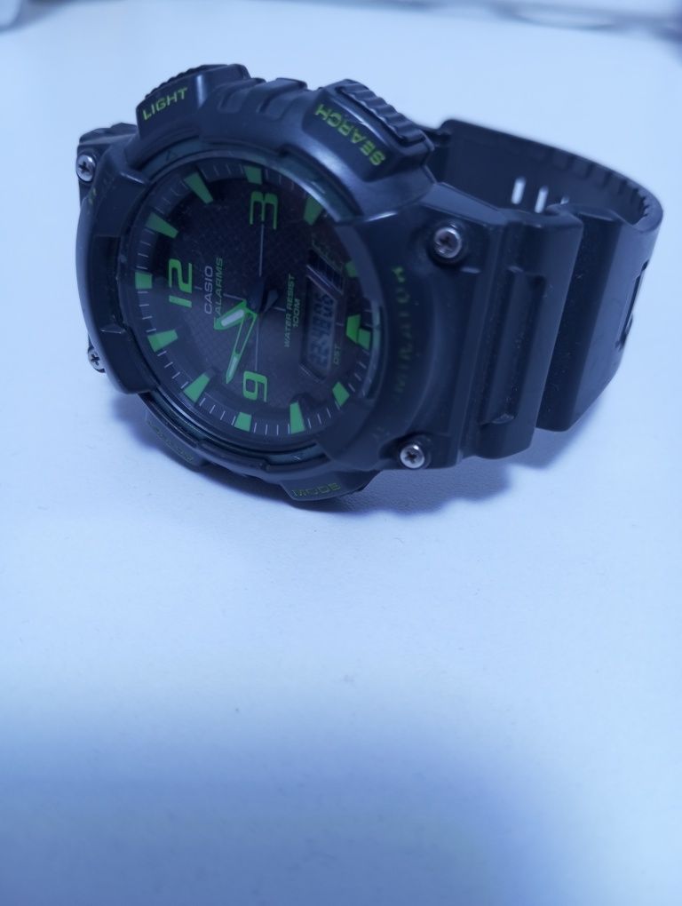 Ceas Casio colection verde.