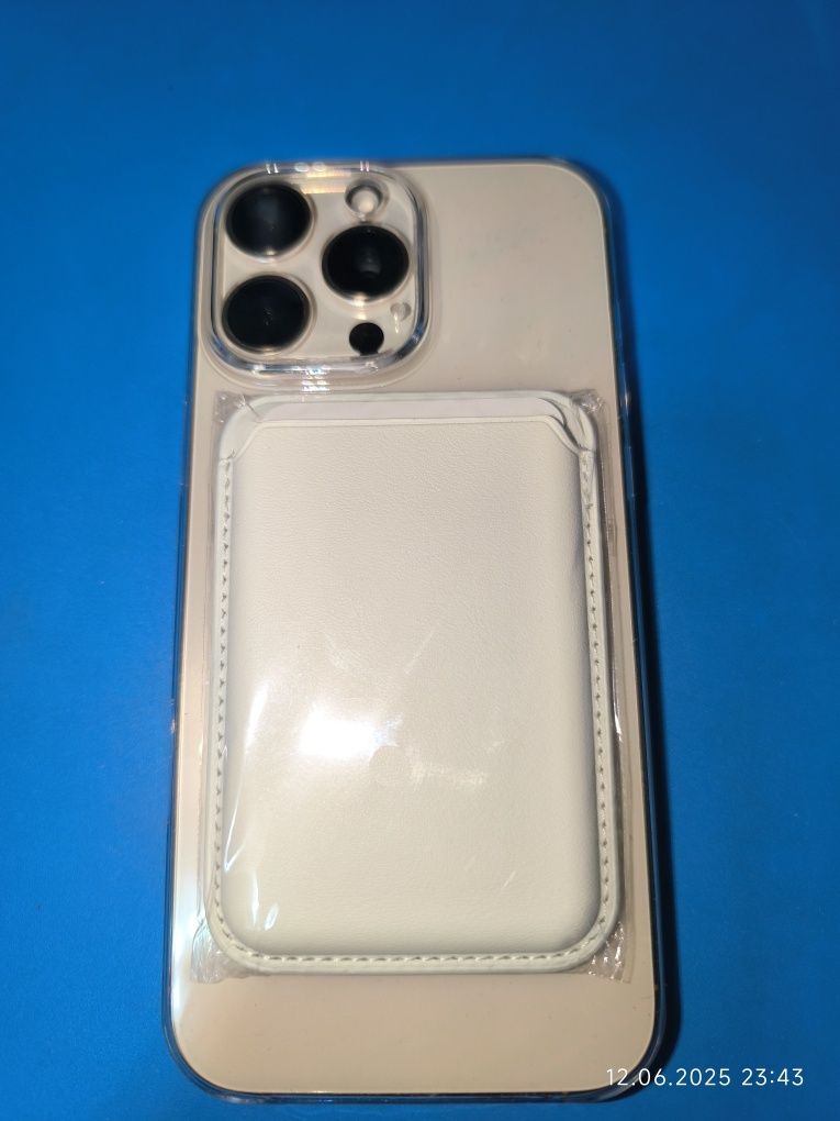 Cardholder MagSafe с анимацией для iPhone