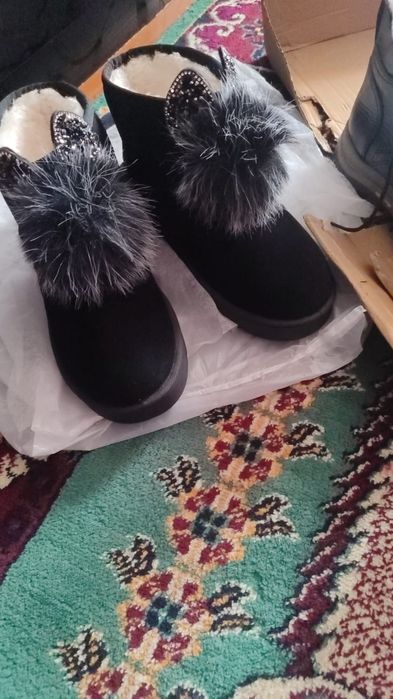 Уги сапожки женские новые