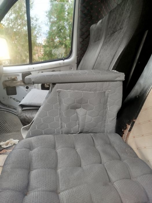 Под локотник на газель