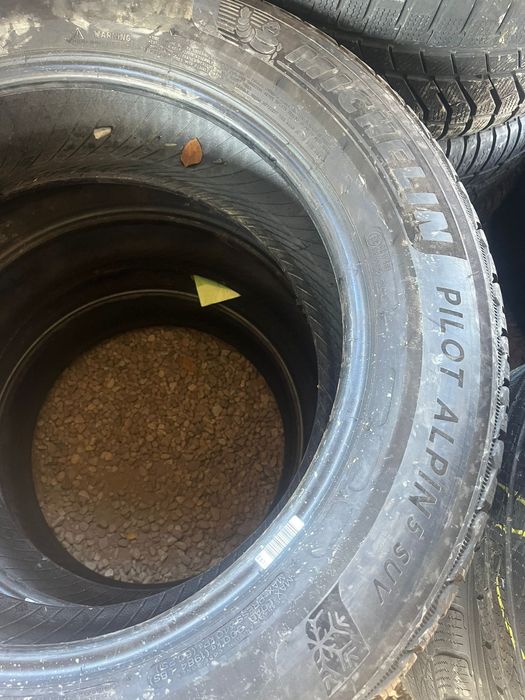 225/60 r18 de iarna 4 buc f bune MICHELIN