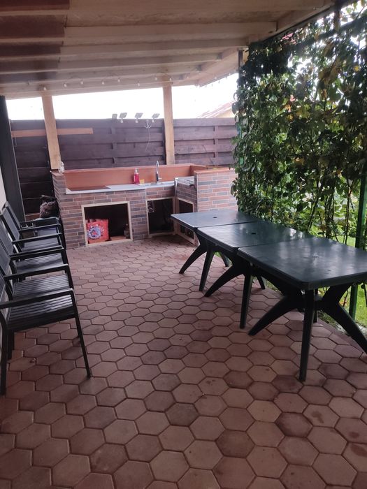 Închiriez casa in Pitești,pe perioada lunii decembrie.