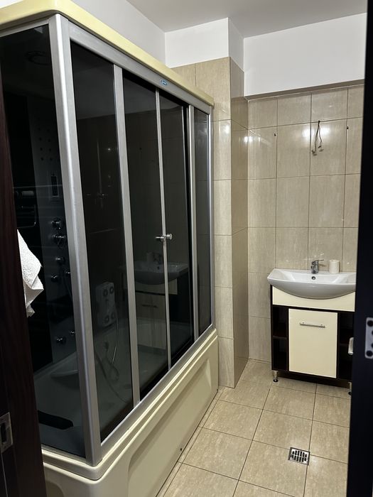 Apartament zona Kaufland, 72 mp, 3 camere