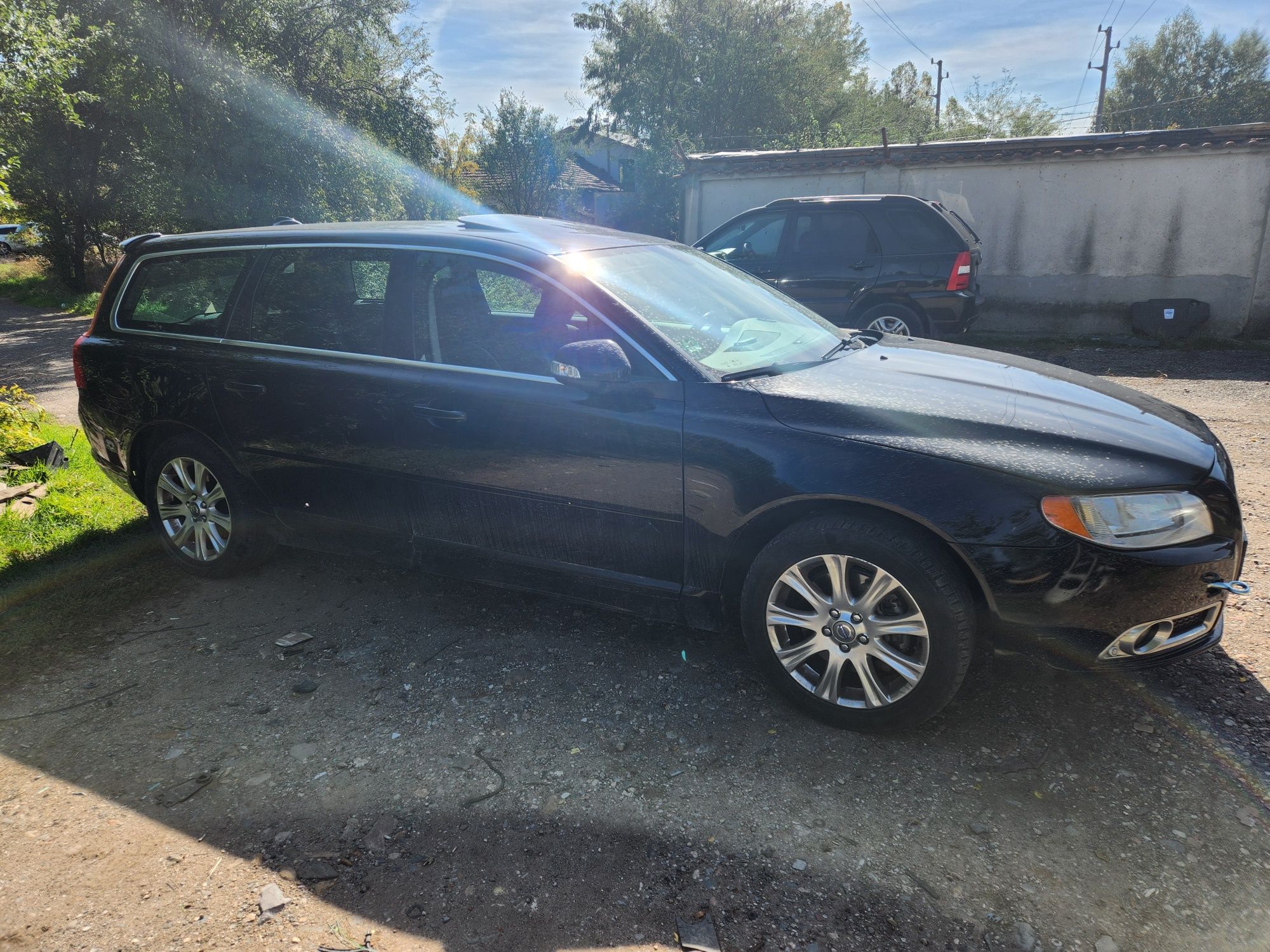 За Части Volvo v70 2011г 2.0 дизелов