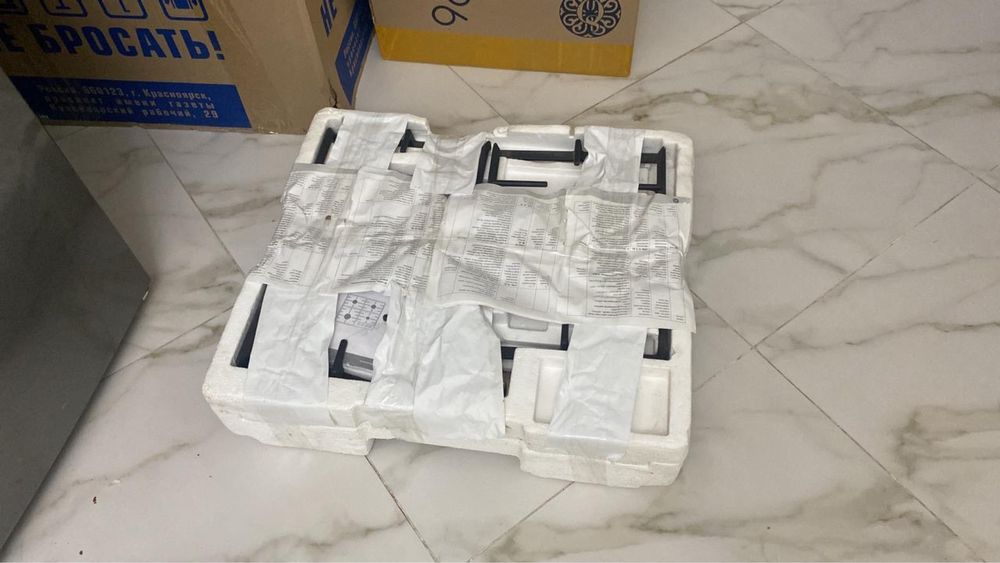 Продам газовую варочную поверхность новую