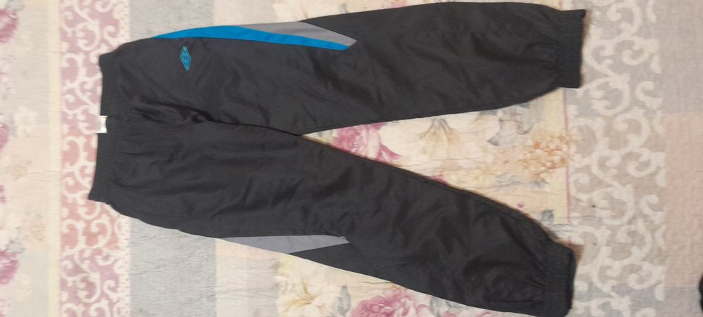 Спортивные штаны