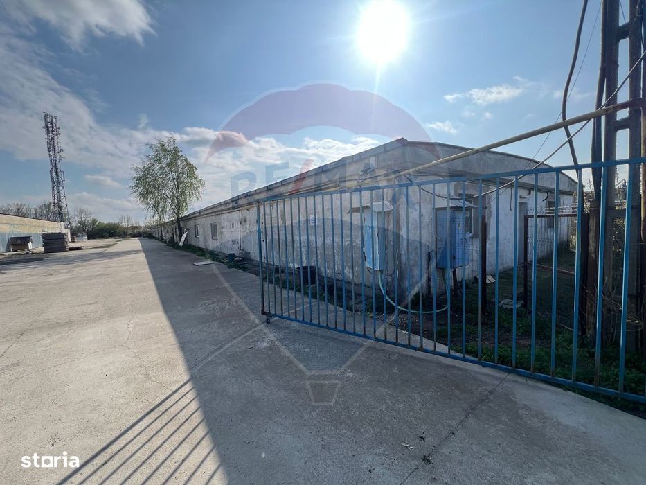 Spațiu industrial de 1,266mp de vânzare