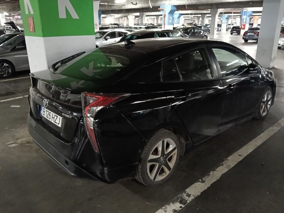 Închiriez Prius 4 , pt Bolt-Uber ,Hibrid+GPL,  automat