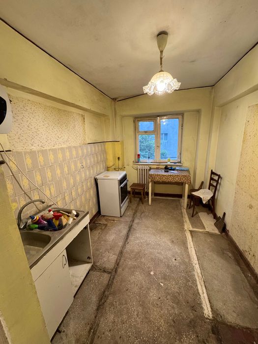 Apartament 4 camere decomandat langa Inspectorat Focsani, 2 Stejari
