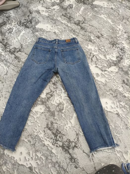 Джинсы фирменные