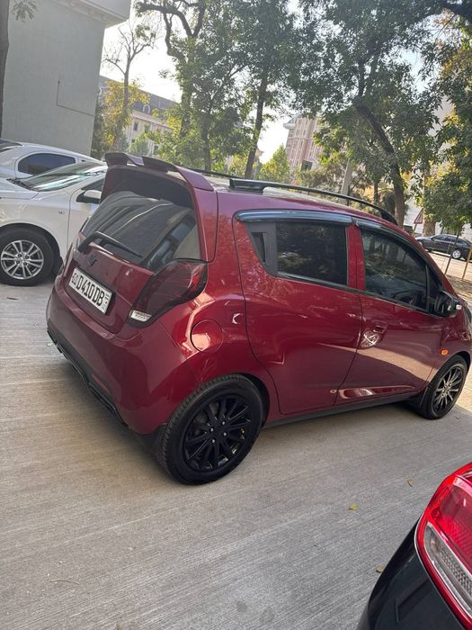 Аренда с последующим выкупом Спарк автомат с наваротами.