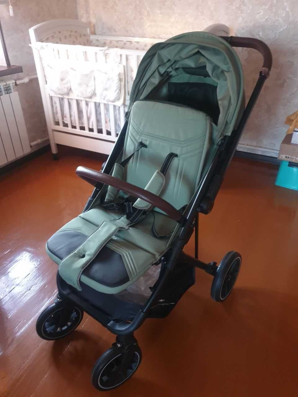 Детская прогулочная коляска Kidilo, двусторонняя, складывающаяся.