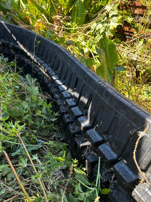 Șenila excavator