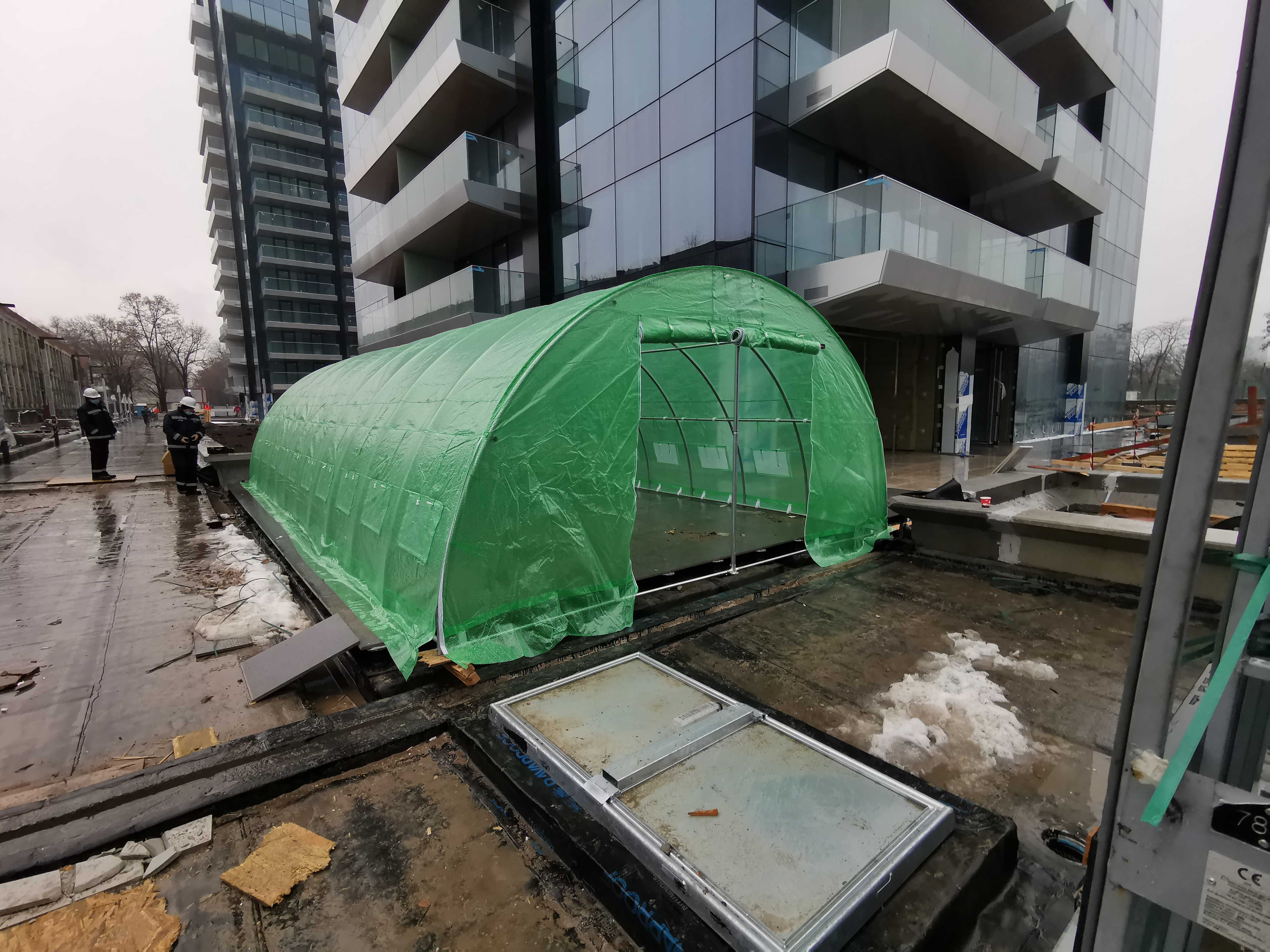 Sere gradina-solar cu folie armata si teava galvanizata iv