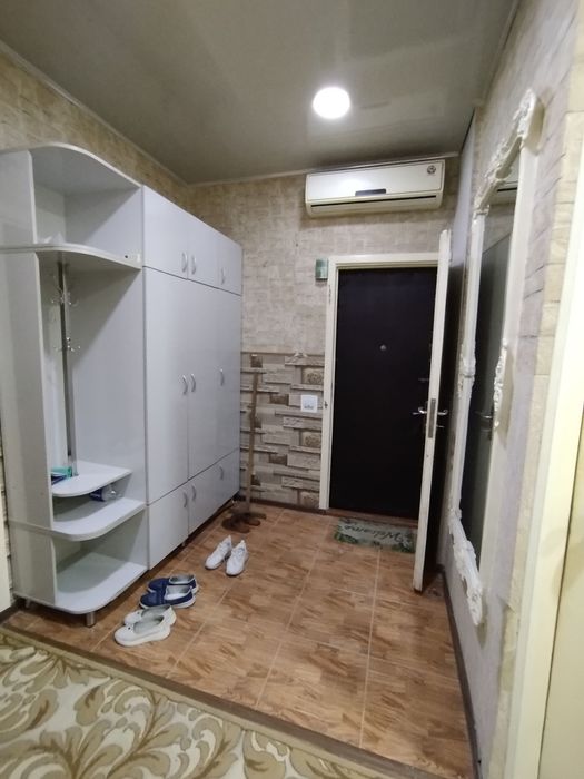 3-хона 1-этаж  Под Магазен с мебель техникой Массев Феруза Кафе Денгиз