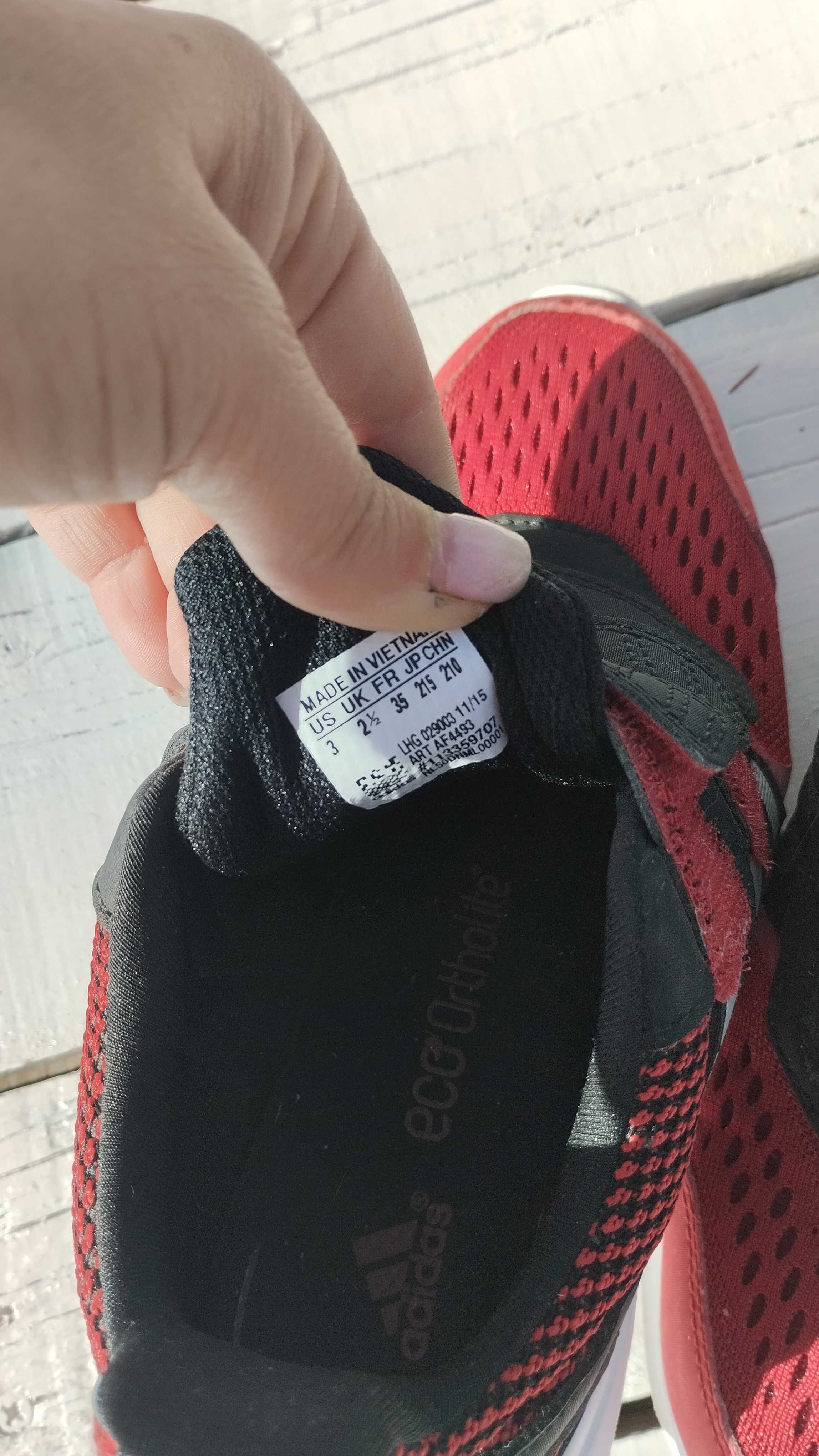 Детски маратонки Adidas 35 номер червено и черно за момче