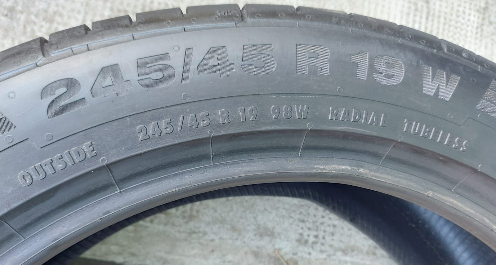 Set 4buc 245/45 R19 98W Continental vară