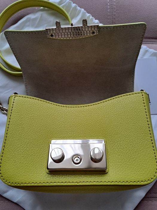 Чанта Furla естествена кожа