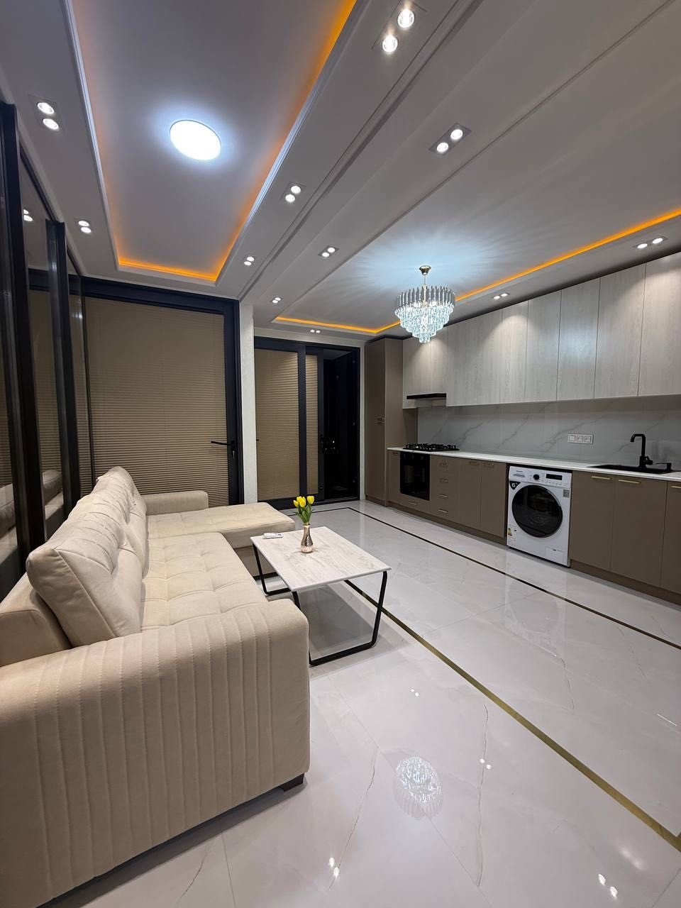 Новостройка 
Чиланзар (Метро Новза)
5комн:  155м2