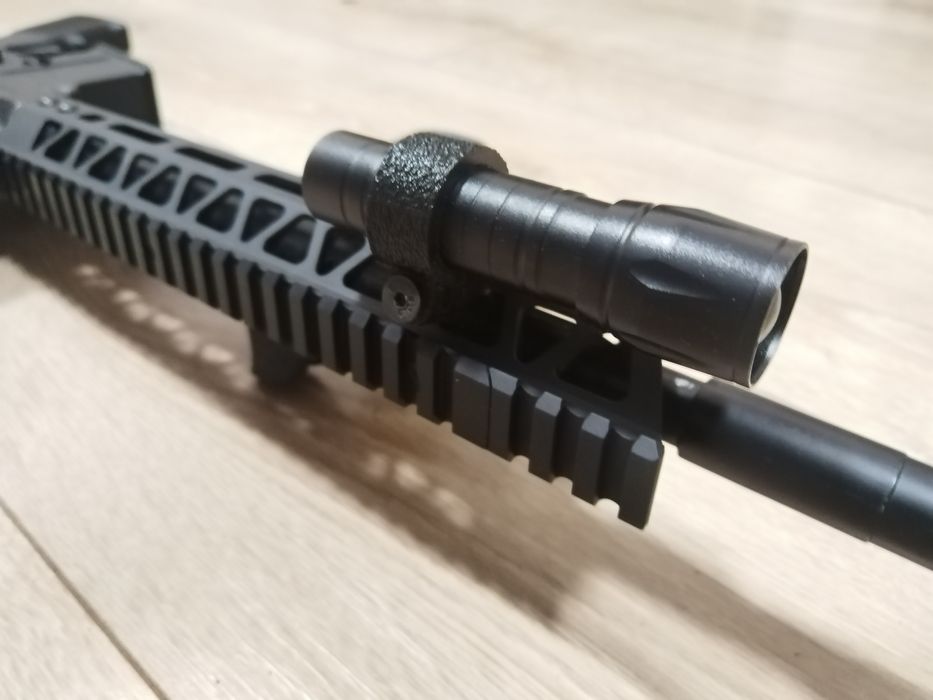 Еърсофт / Airsoft монтаж за фенер (3D Print)
