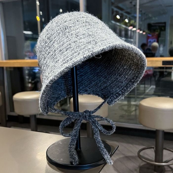 Капор, шапка колокол тренд