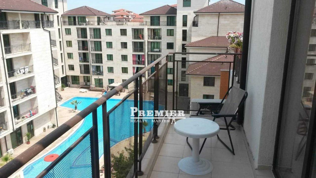 Продава се Двустаен апартамент в к.к. Слънчев бряг - 67 кв.м за 1180 €/кв.м - Снимка #8