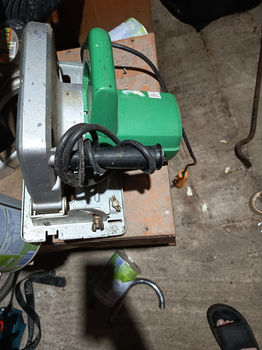 Vând fierăstrău circular electric funcțional