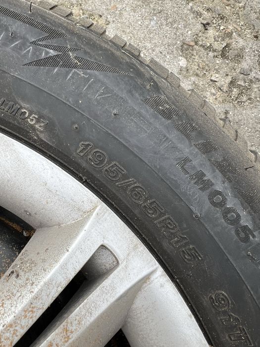 Джанти с гуми за голф 195/65 R15