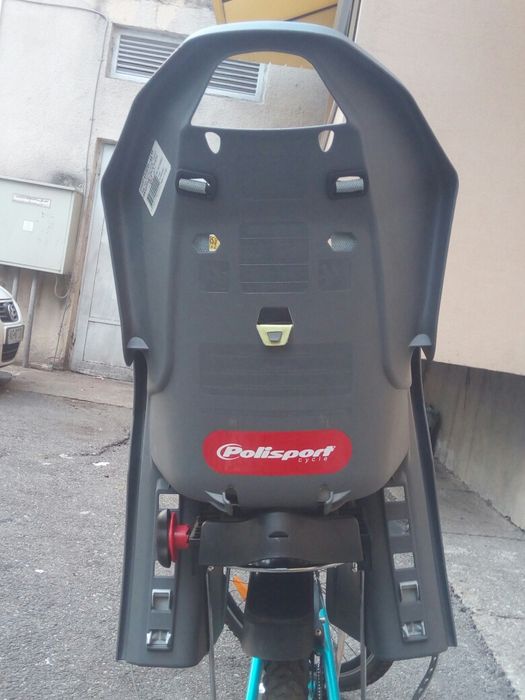 Scaun pt. Transportat copil care se montează după cum se vede în poze