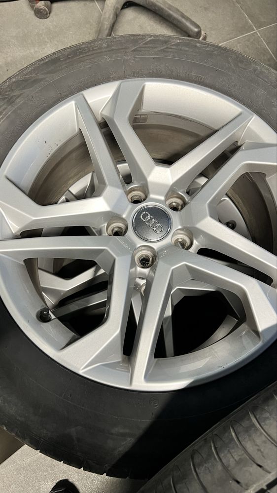 Roti complete/Jante 235/60 R18 103W Audi Q5, anvelope vara Hankook.