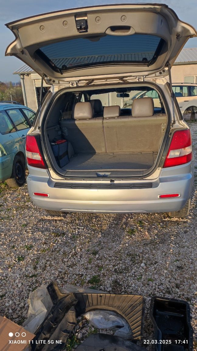 KIA SORENTO 2.5-140кс. 4х4 На части!