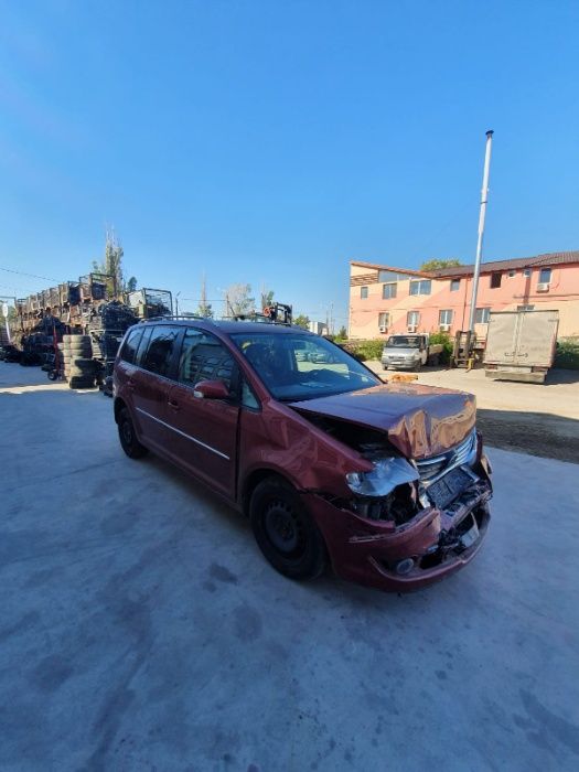 Vw TURAN cod motor BKC AN 2009 Dezmembrez/Dezmembram