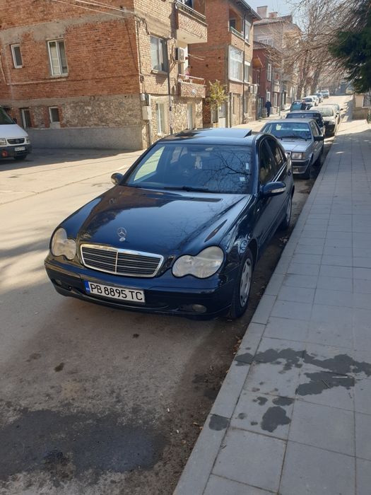 Мерцедес c2000 ku.136kn