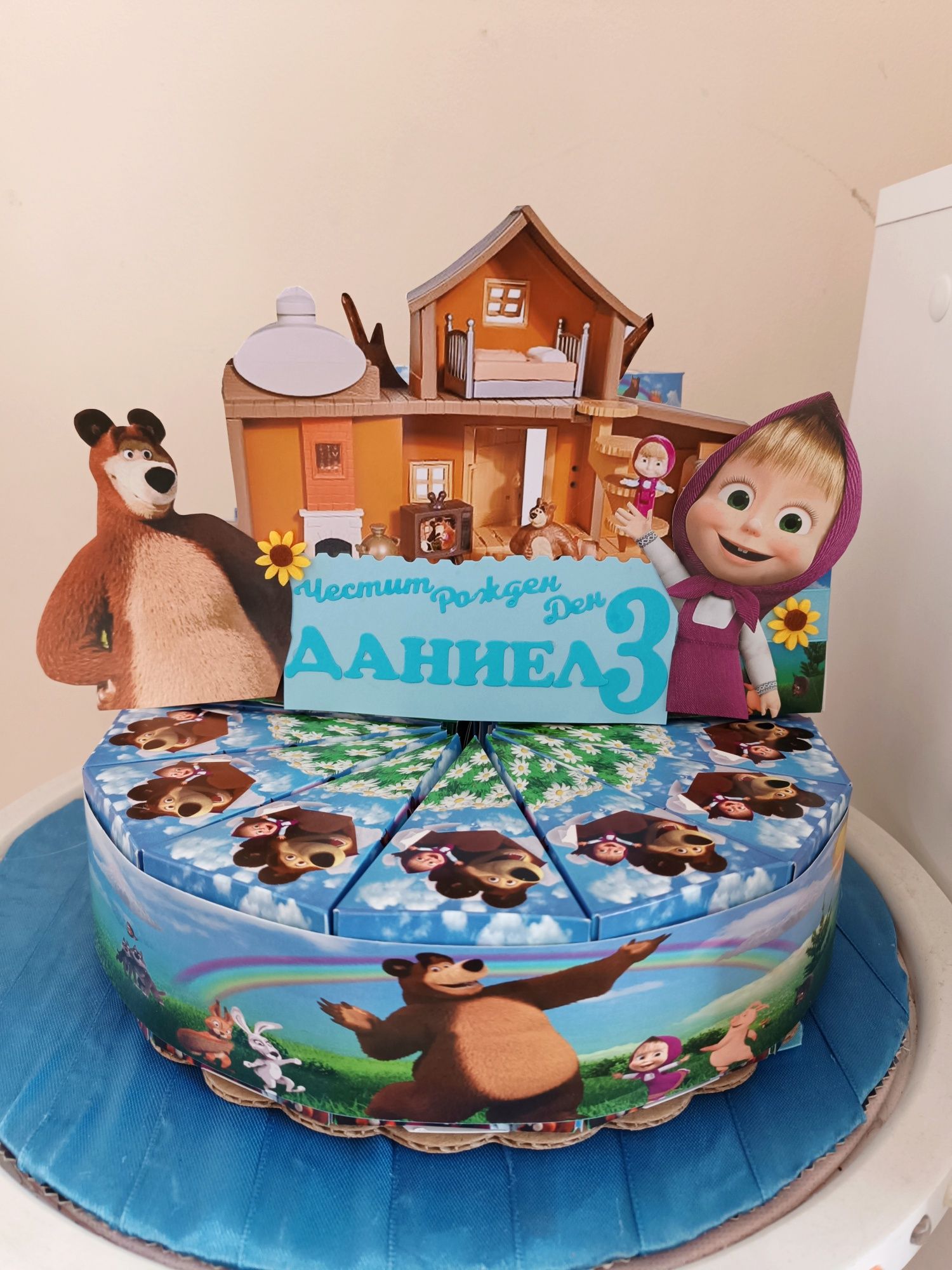 Изработка на картонена торта Спайдърмен др..Цена за едно парче 1,25